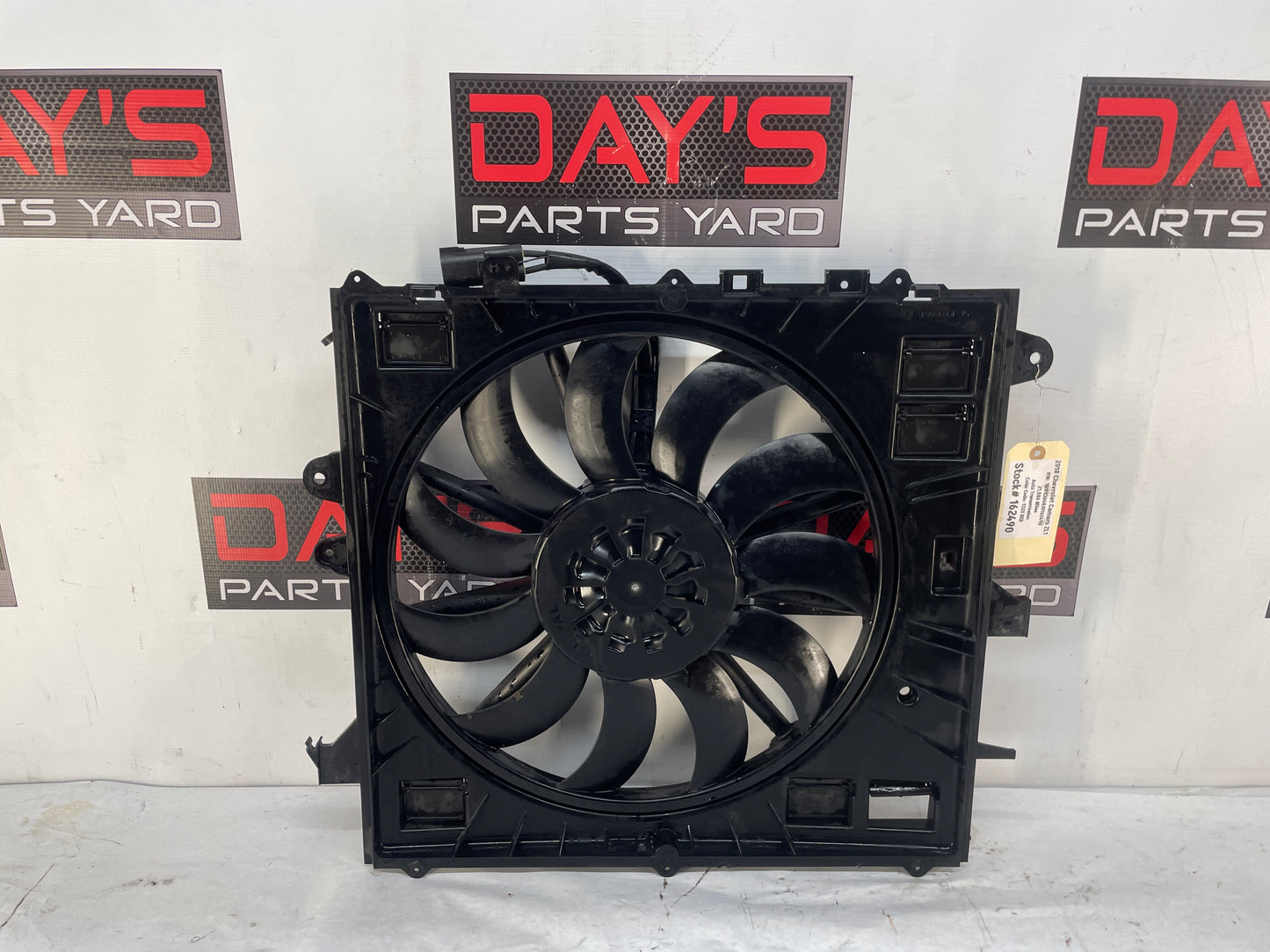 2018 Chevy Camaro ZL1 Radiator Engine Cooling Fan Assembly OEM