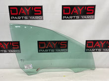 2017 Chevy SS Sedan RH Passenger Front Door Window Glass OEM