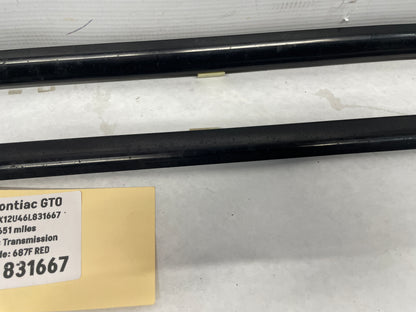 2006 Pontiac GTO RH & LH Door Window Belt Molding Trim OEM - Day's Parts Yard
