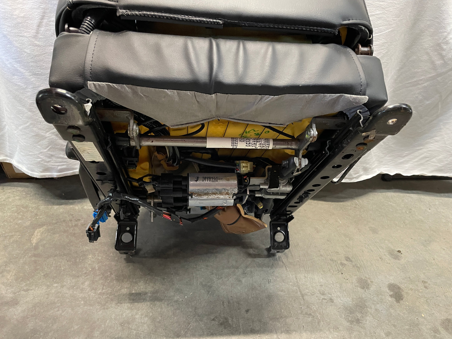 2004 Chevy C5 Corvette Black Leather Seats OEM - Day's Parts Yard