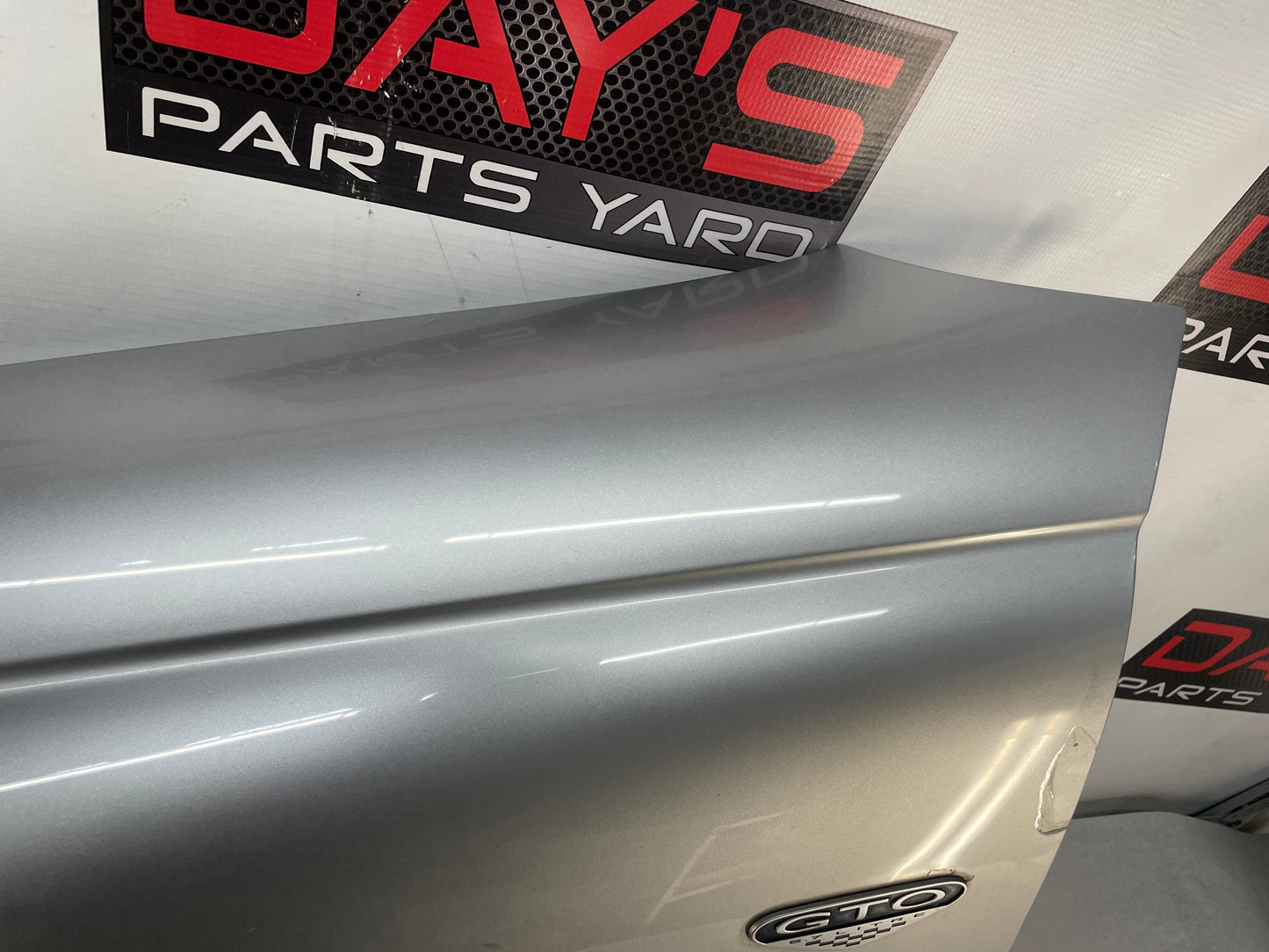 2004 Pontiac GTO LH Driver Front Fender Silver OEM