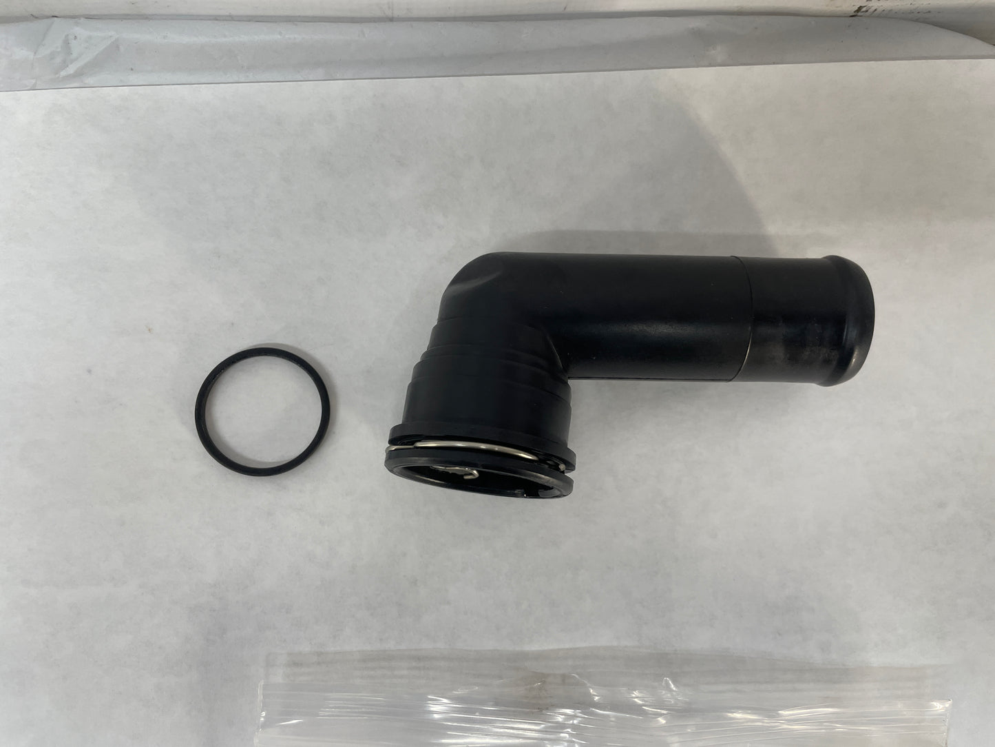 2015 Chevy SS Sedan Lower Radiator Coolant Hose Elbow Outlet Pipe OEM