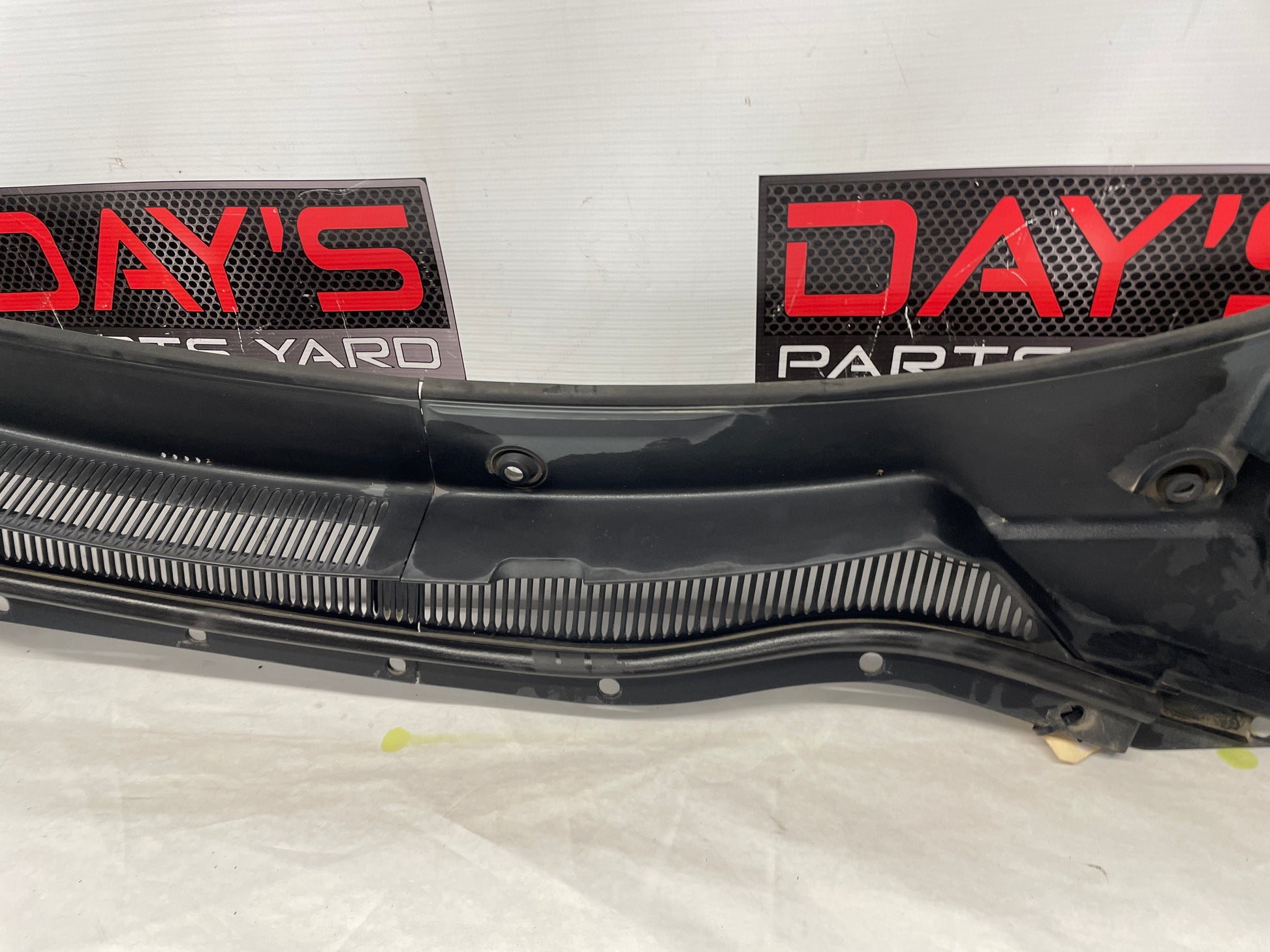 2017 Chevy SS Sedan Windshield Wiper Cowl Grille Plastic Trim Panel Molding OEM - Day's Parts Yard