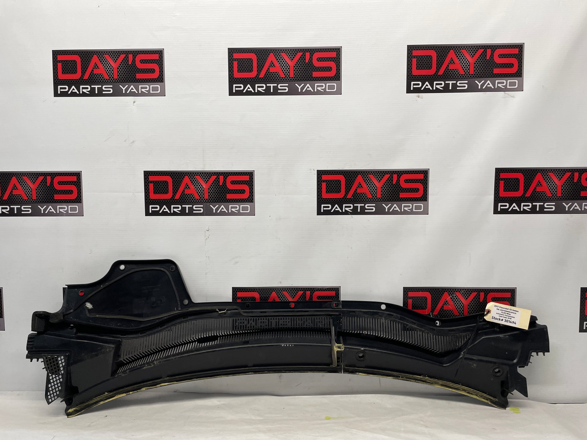 2017 Chevy SS Sedan Windshield Wiper Cowl Grille Plastic Trim Panel Molding OEM - Day's Parts Yard