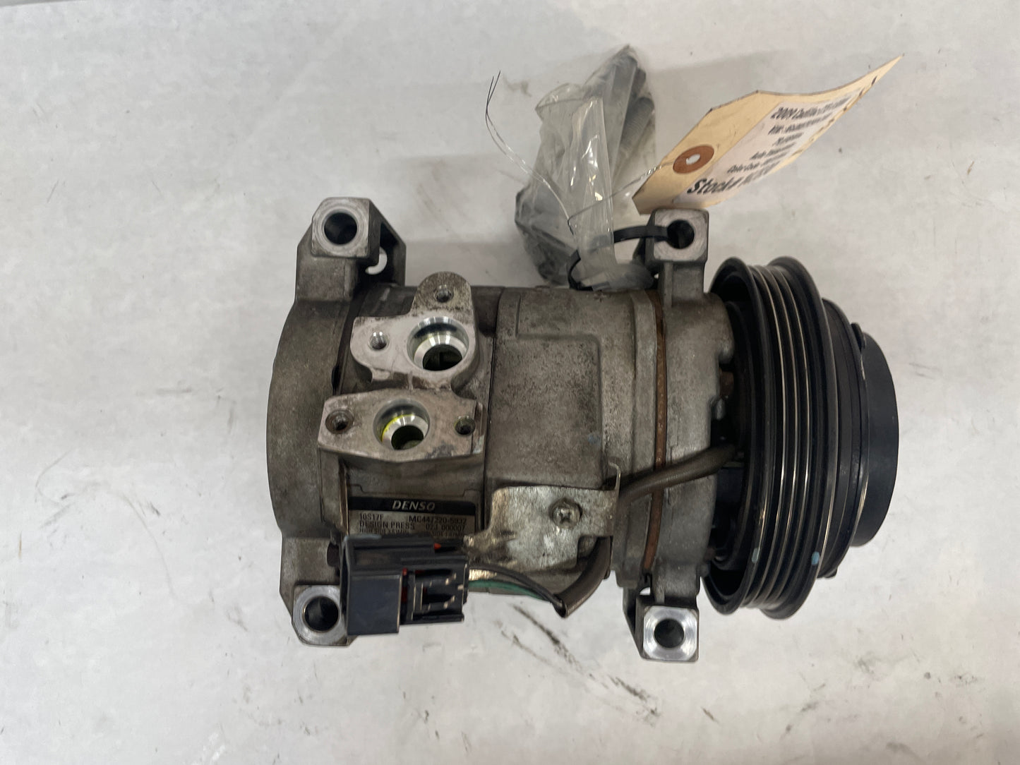 2009 Cadillac CTS-V Sedan AC Air Conditioner Compressor w/ Hardware OEM - Day's Parts Yard