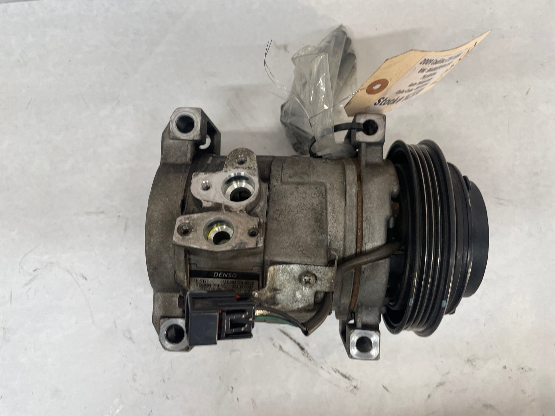 2009 Cadillac CTS-V Sedan AC Air Conditioner Compressor w/ Hardware OEM - Day's Parts Yard