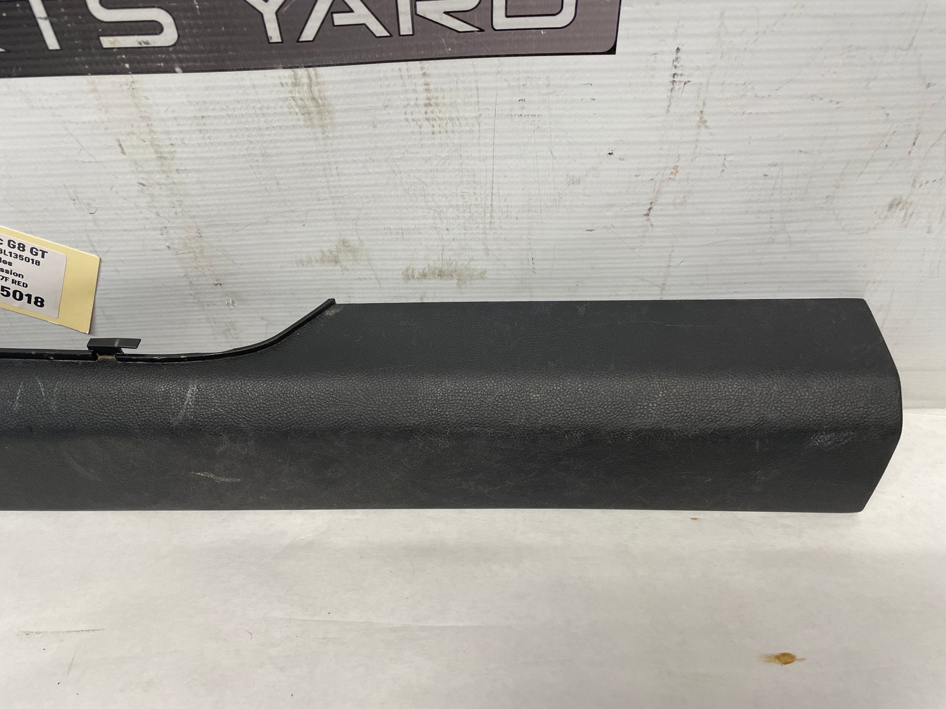 2008 Pontiac G8 GT RH Passenger Front Door Sill Panel Scuff Plate Trim Carpet Retainer OEM - Day's Parts Yard