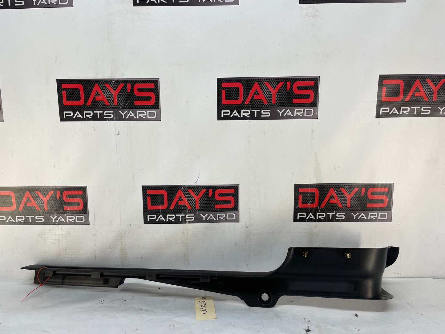 2004 Pontiac GTO LH Driver Interior Sill Carpet Retainer Trim Cover Panel OEM