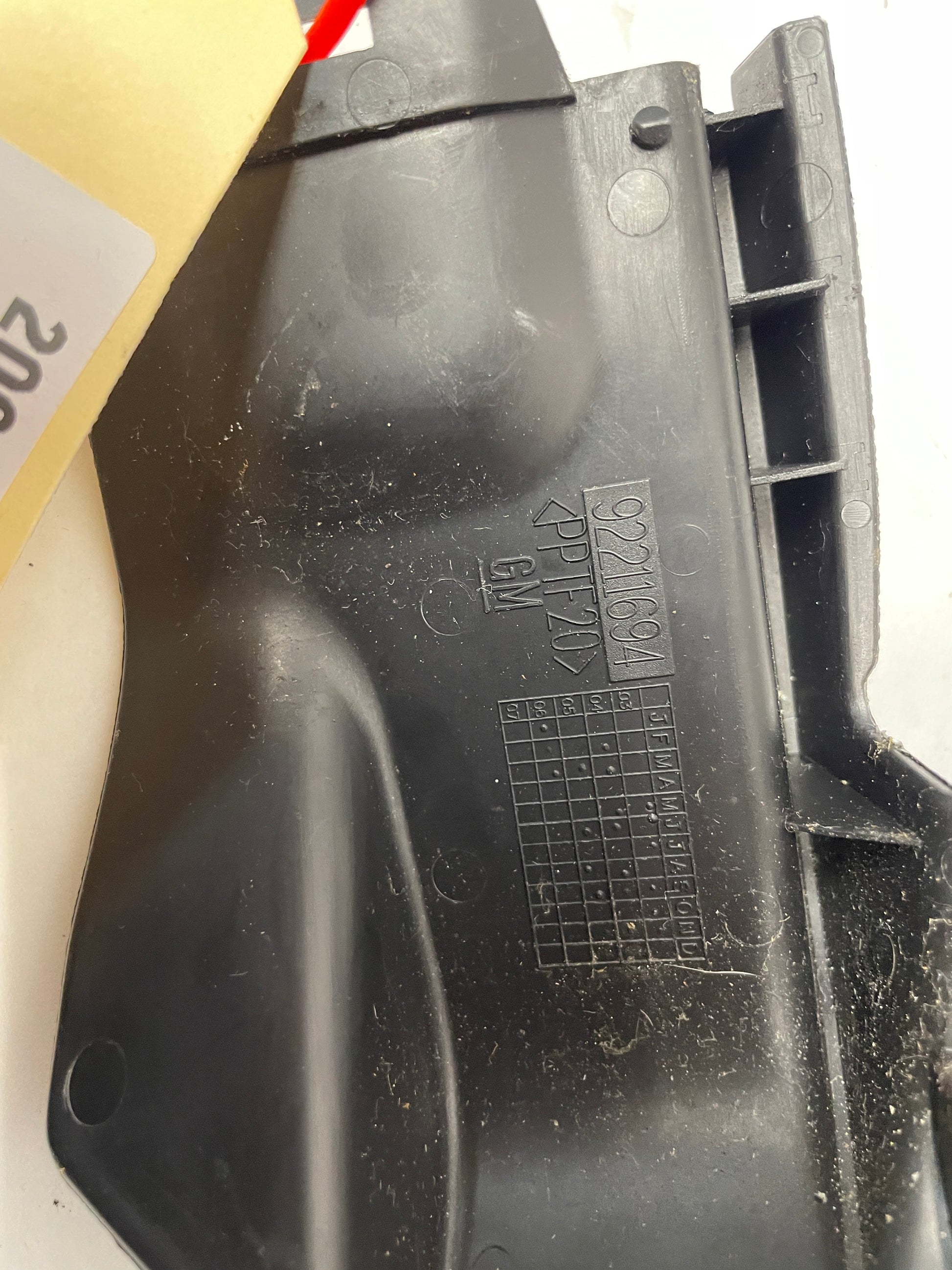 2006 Pontiac GTO RH Passenger Front Seat Rear Outer Track Trim Frame Cover Molding OEM - Day's Parts Yard