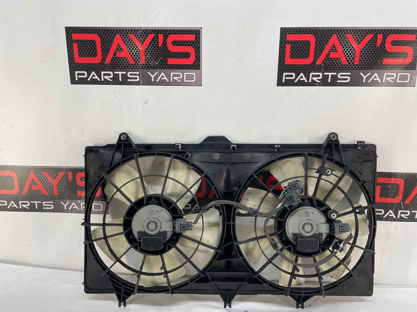 2015 Chevy SS Sedan Dual Electric Radiator Coolant Cooling Fan Assembly OEM
