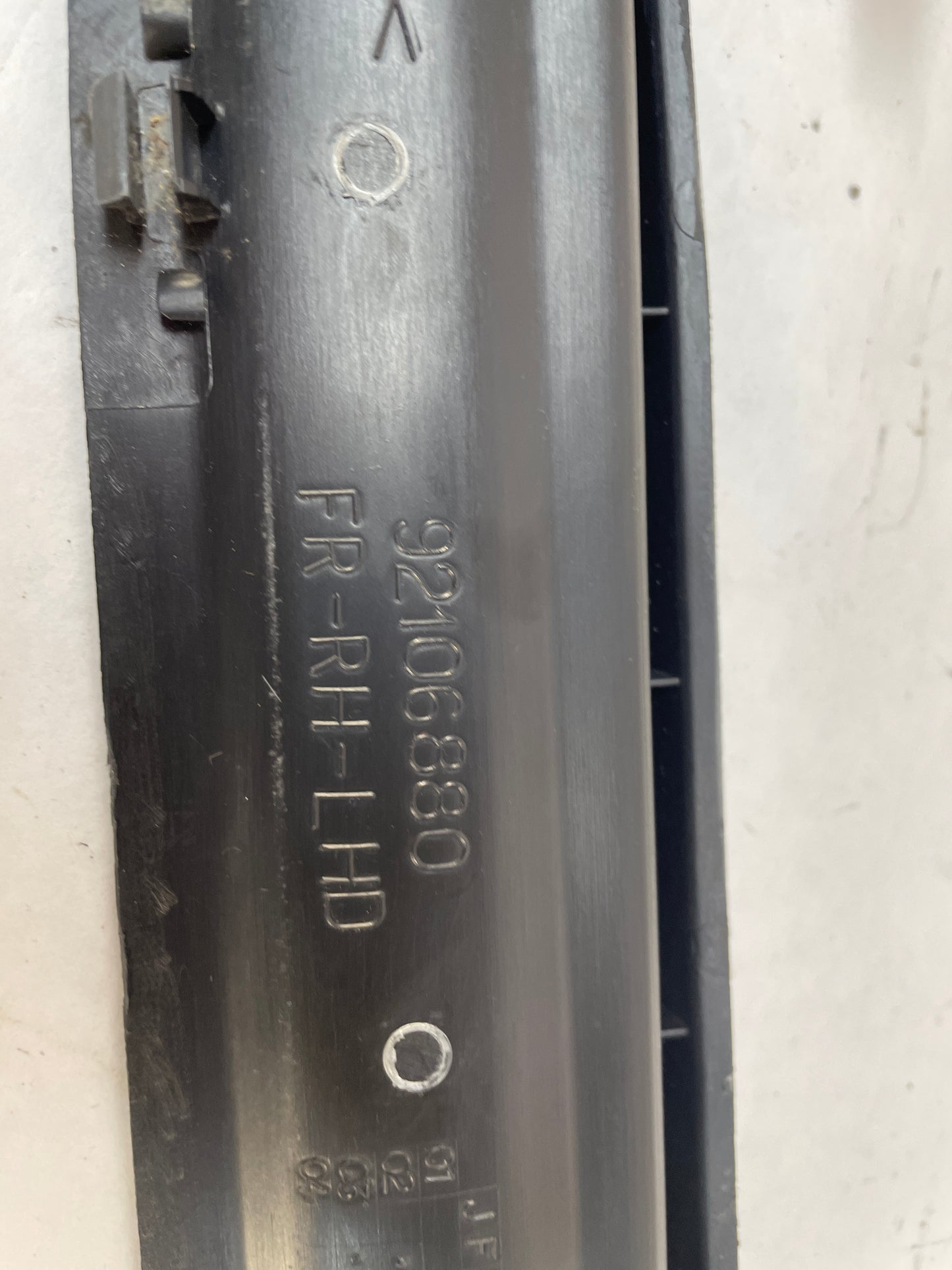 2004 Pontiac GTO RH Passenger Front Seat Outer Frame Side Track Cover Trim Molding OEM