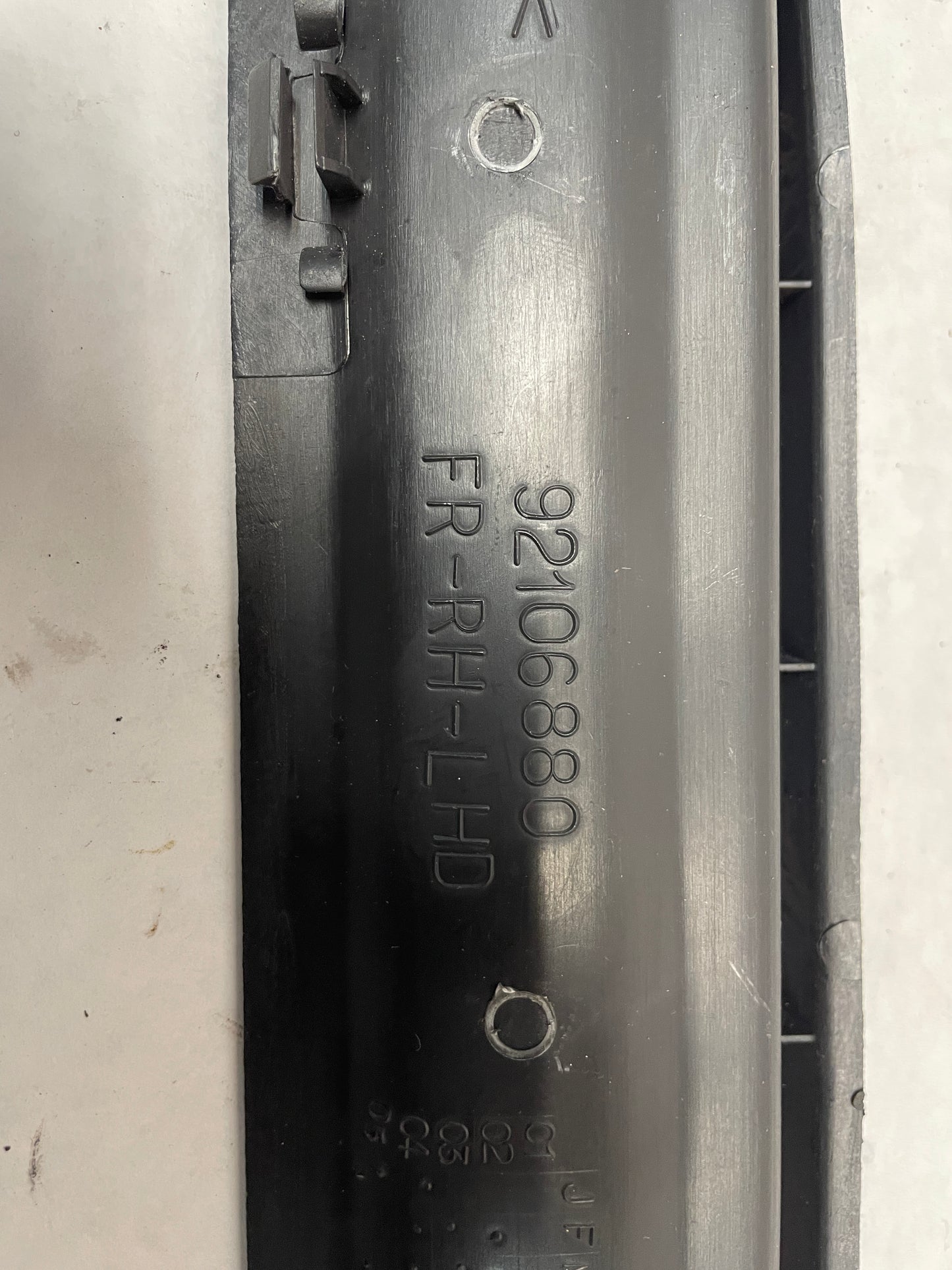 2006 Pontiac GTO RH Passenger Front Seat Outer Frame Side Track Cover Trim Molding OEM - Day's Parts Yard