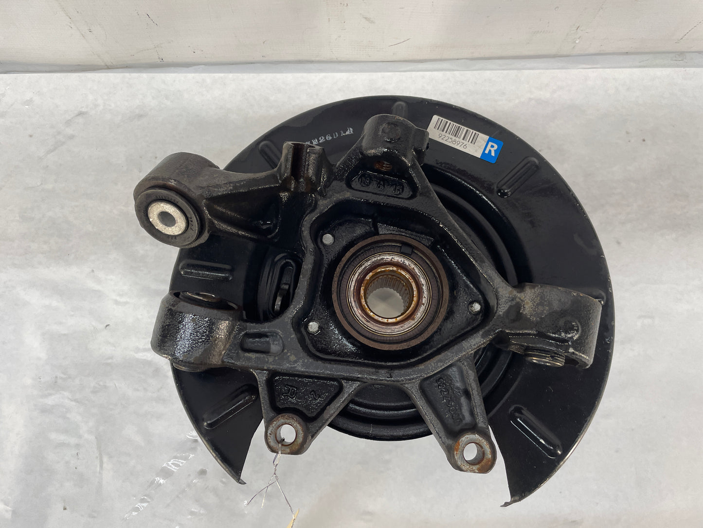 2009 Pontiac G8 GT RH Passenger Rear Suspension Spindle Hub Knuckle Wheel Bearing OEM