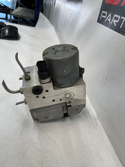 2004 Chevy C5 Corvette ABS Anti Lock Brake Pump Control Module OEM - Day's Parts Yard