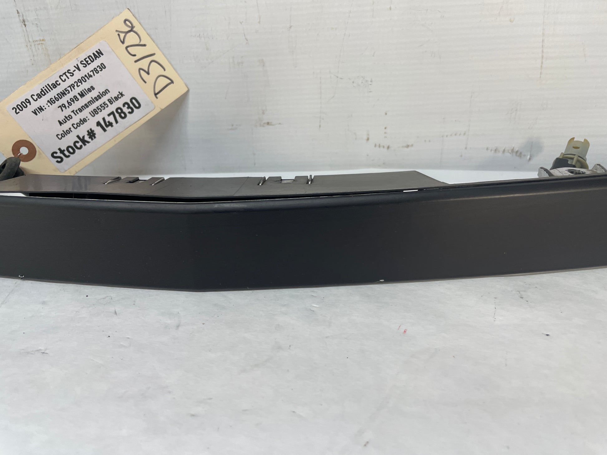 2009 Cadillac CTS-V Sedan Rear Trunk Deck Lid Applique Insert Molding Panel OEM - Day's Parts Yard