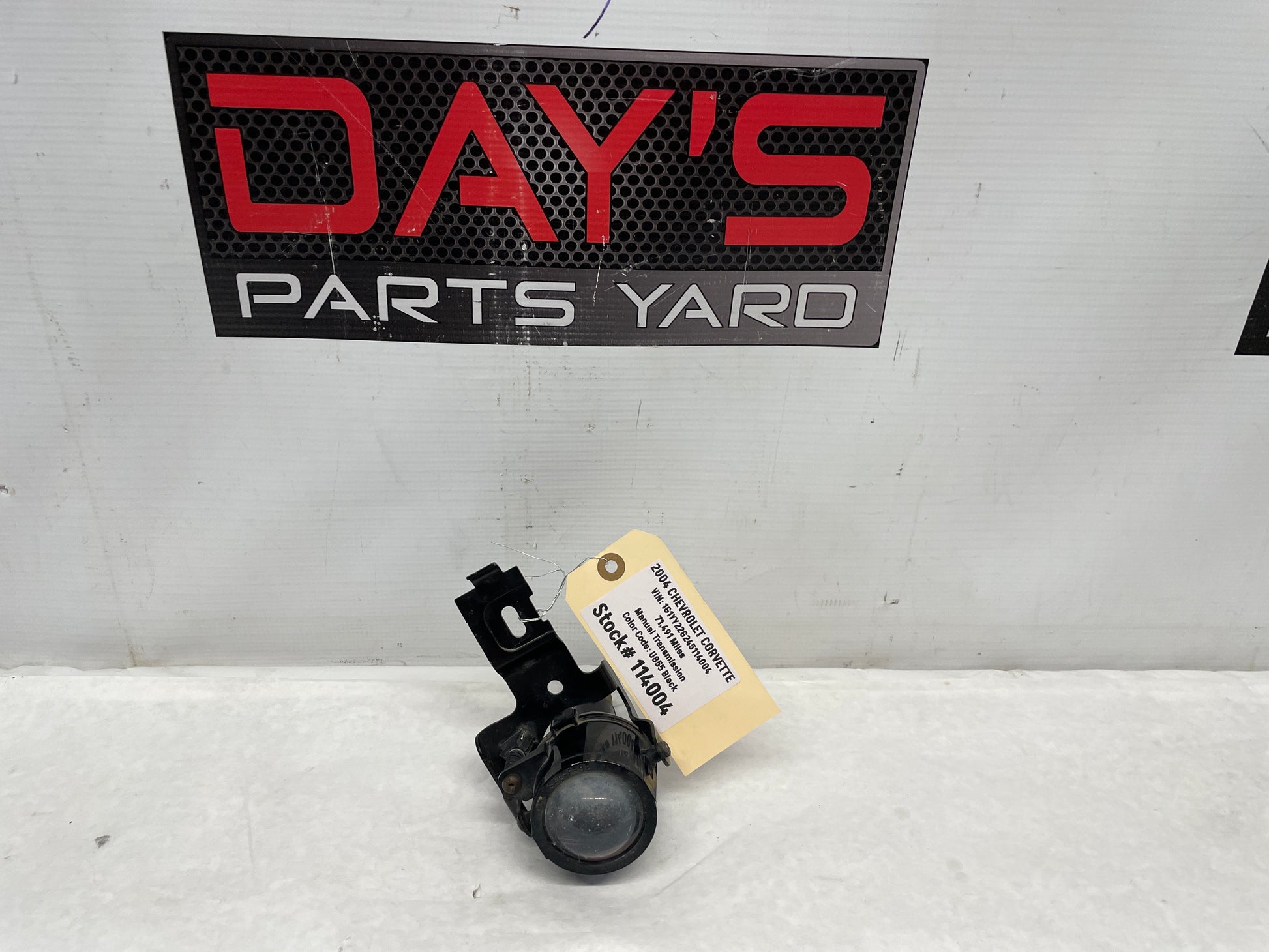 2004 Chevy C5 Corvette LH Driver Fog Light Lamp w/ Bracket OEM - Day's Parts Yard