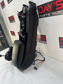 2009 Cadillac CTS-V Sedan Center Console w/ Automatic Shifter Gear Selector OEM - Day's Parts Yard