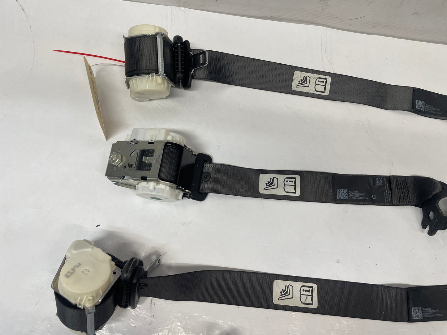 2016 Chevy SS Sedan Rear Seatbelt Seat Belt Retractors w/ Buckles Set OEM - Day's Parts Yard