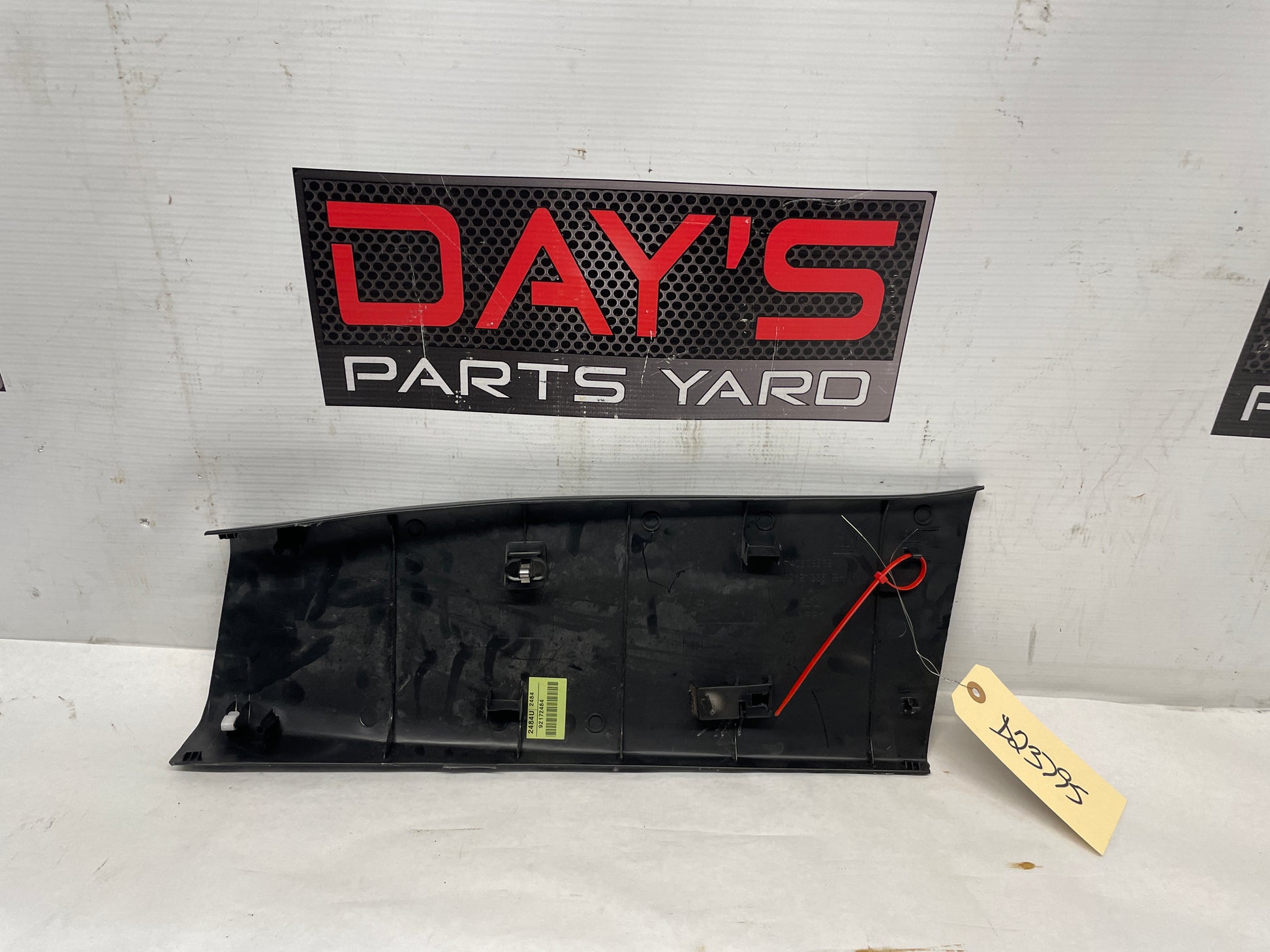 2008 Pontiac G8 GT RH Passenger Lower Interior B Center Pillar Trim Molding Cover OEM - Day's Parts Yard