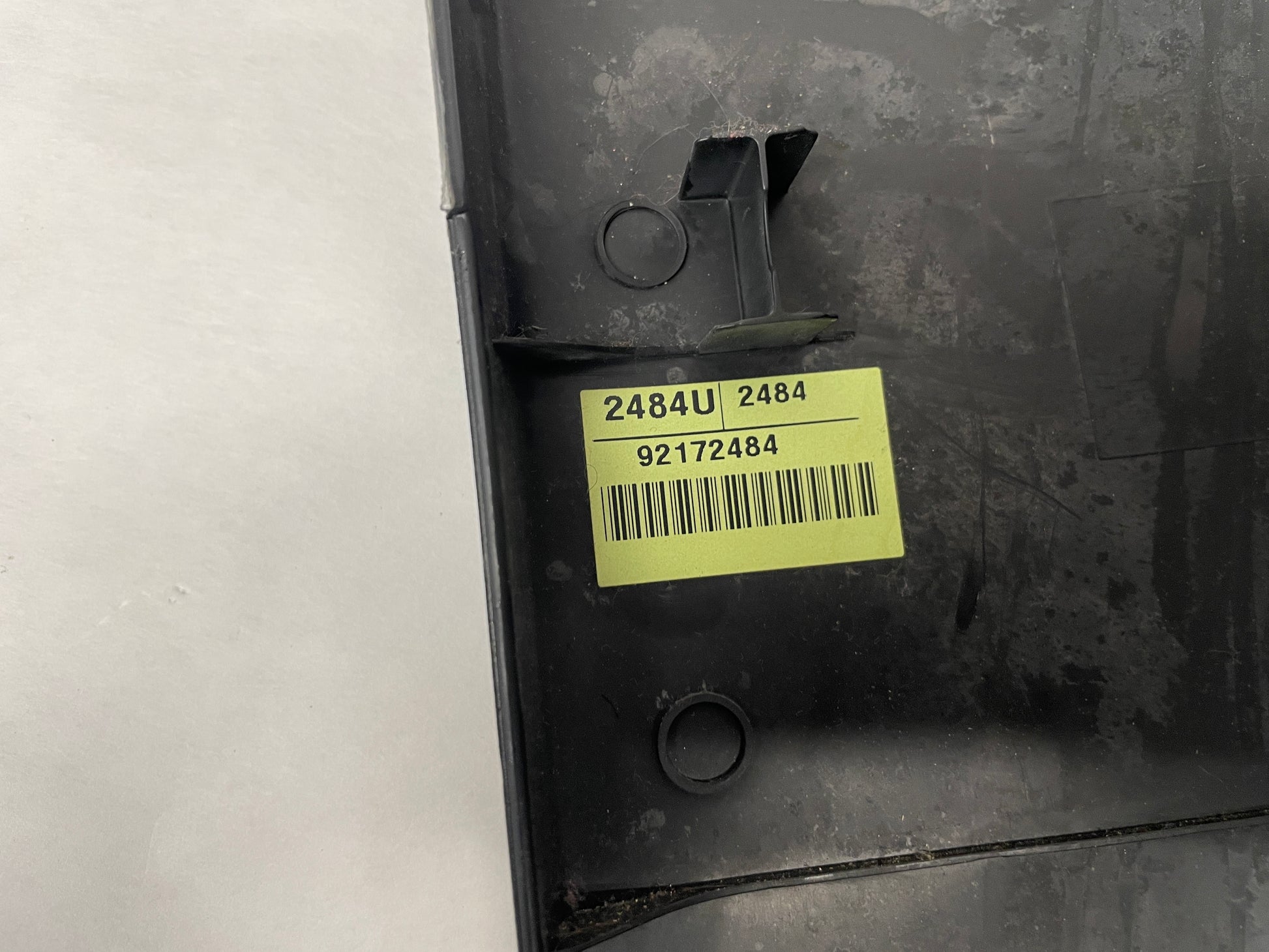 2008 Pontiac G8 GT RH Passenger Lower Interior B Center Pillar Trim Molding Cover OEM - Day's Parts Yard