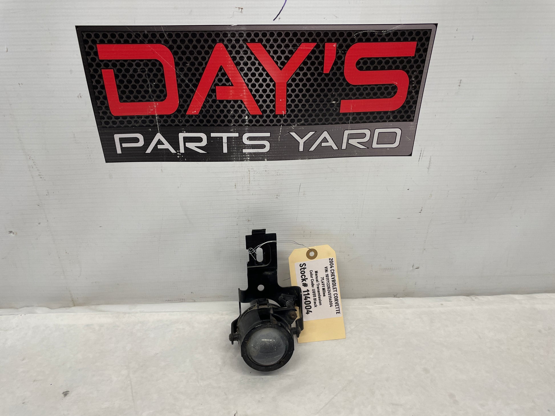 2004 Chevy C5 Corvette RH Passenger Fog Light Lamp w/ Bracket OEM - Day's Parts Yard