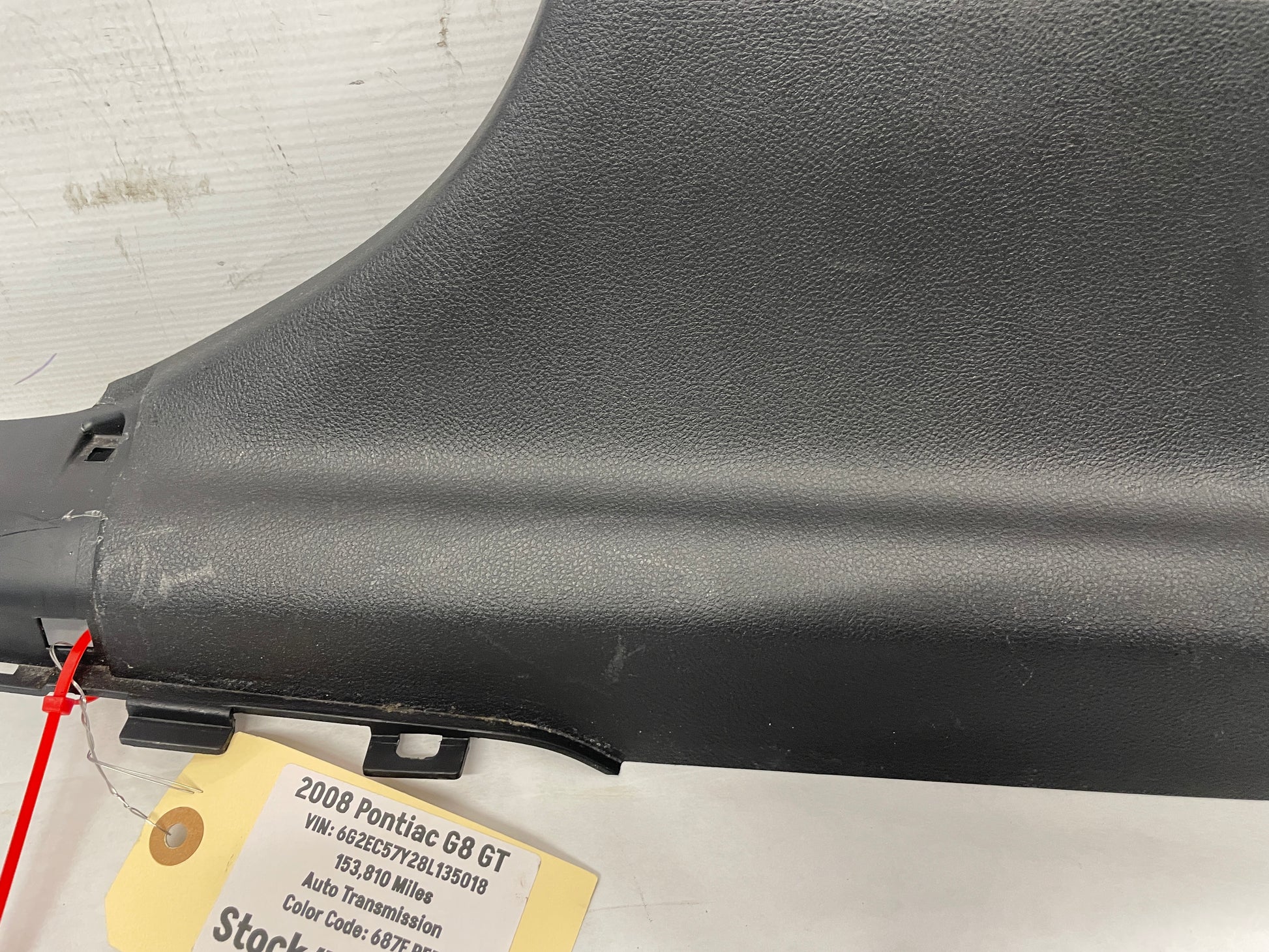 2008 Pontiac G8 GT RH Passenger Lower Center B Pillar Carpet Retainer Trim OEM - Day's Parts Yard