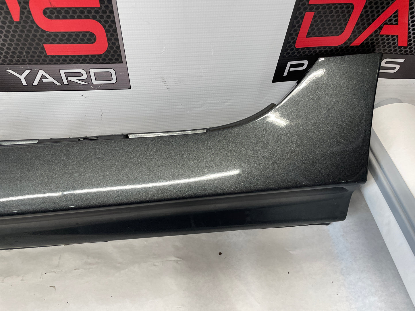 2017 Chevy SS Sedan LH Driver Rocker Molding Side Skirt Panel Trim OEM