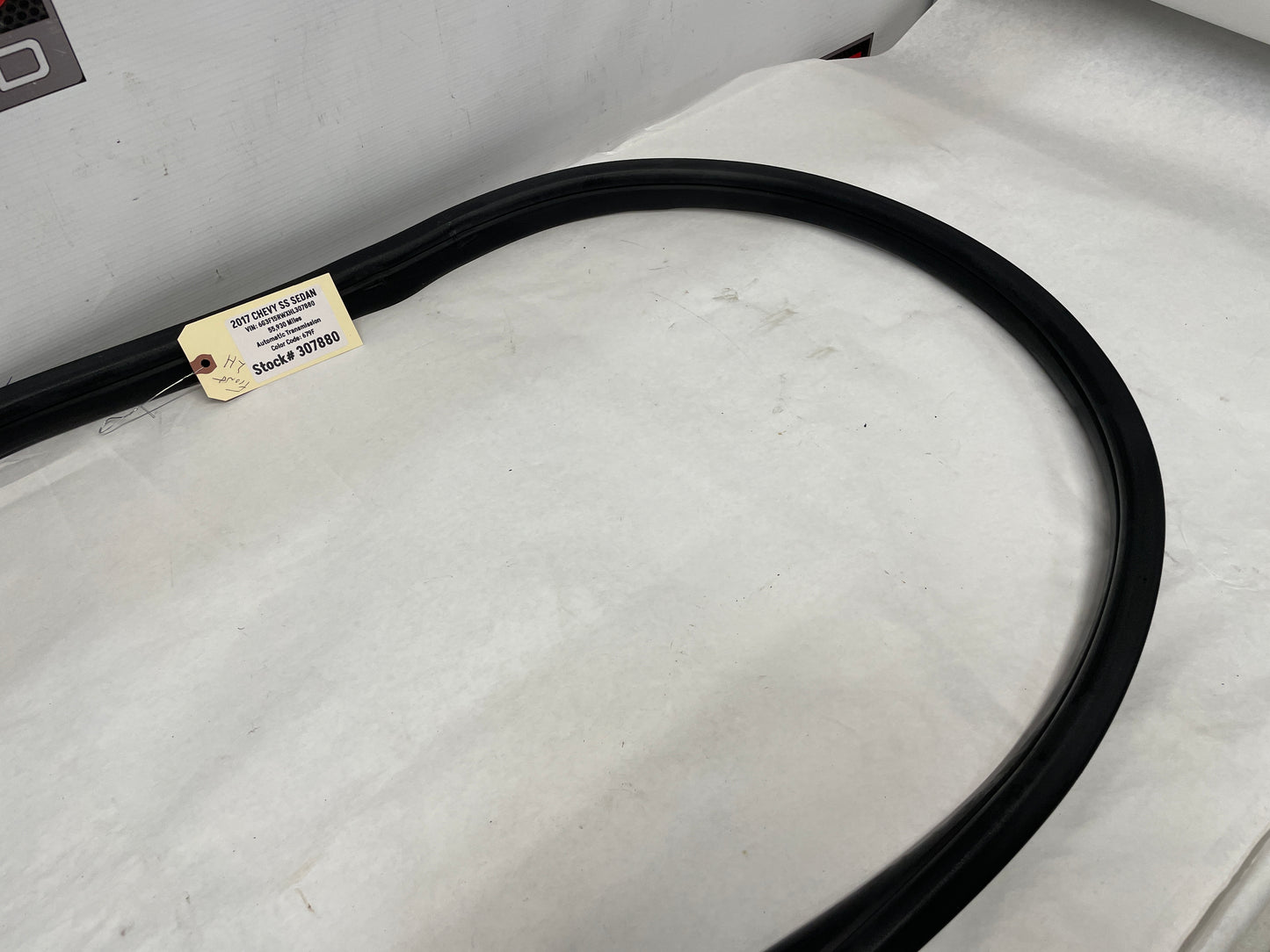 2017 Chevy SS Sedan LH Driver Front Door Rubber Weather Strip Seal OEM - Day's Parts Yard