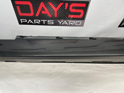 2017 Chevy SS Sedan LH Driver Rocker Molding Side Skirt Panel Trim OEM