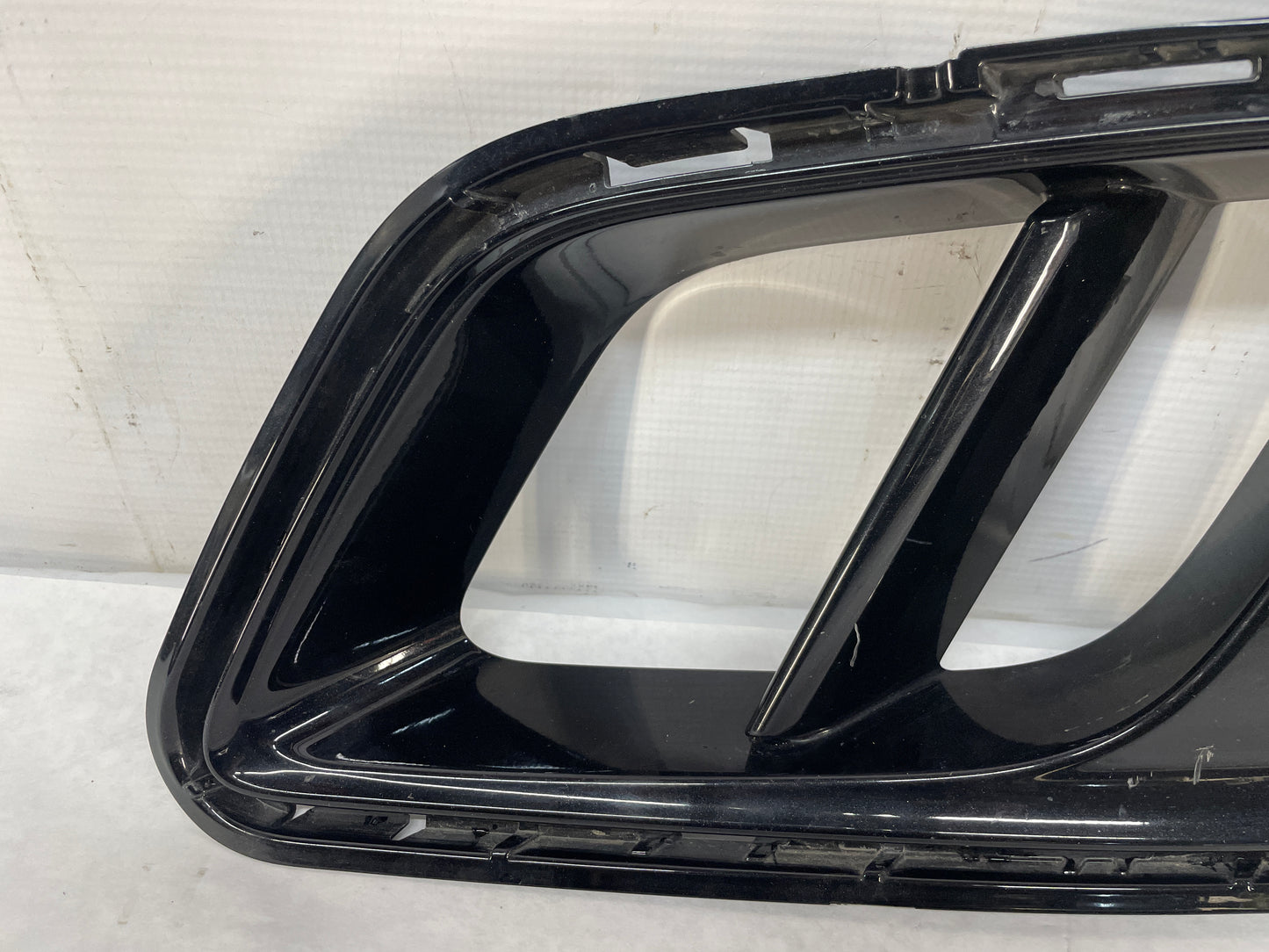 2018 Chevy Camaro ZL1 LH Driver Front Bumper Outer Grille OEM