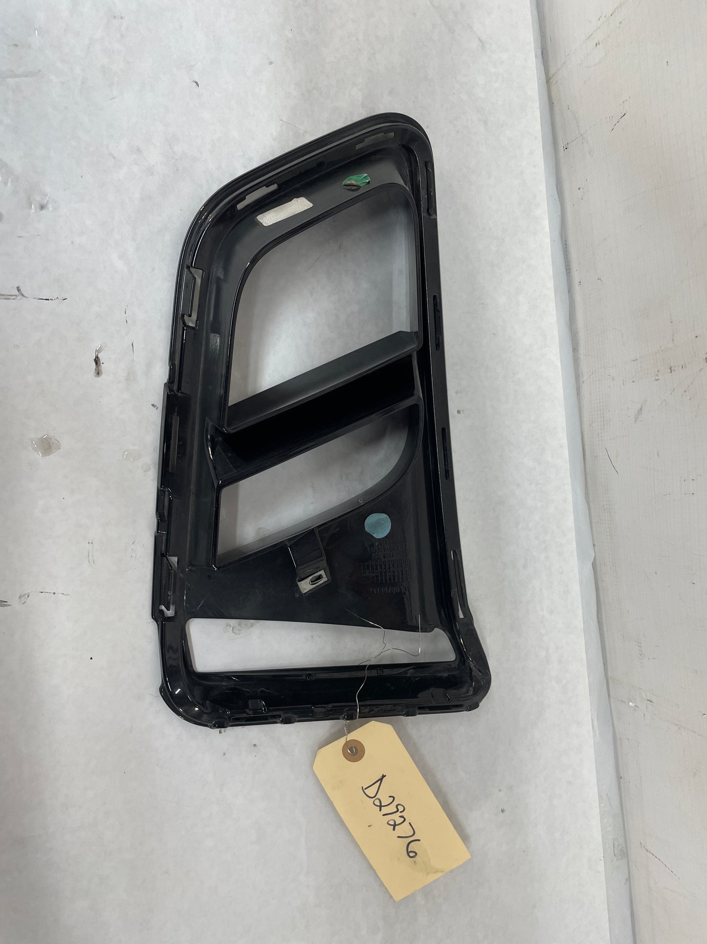 2018 Chevy Camaro ZL1 LH Driver Front Bumper Outer Grille OEM