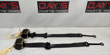2006 Pontiac GTO LH & RH Front Seat Belts Retractors OEM - Day's Parts Yard