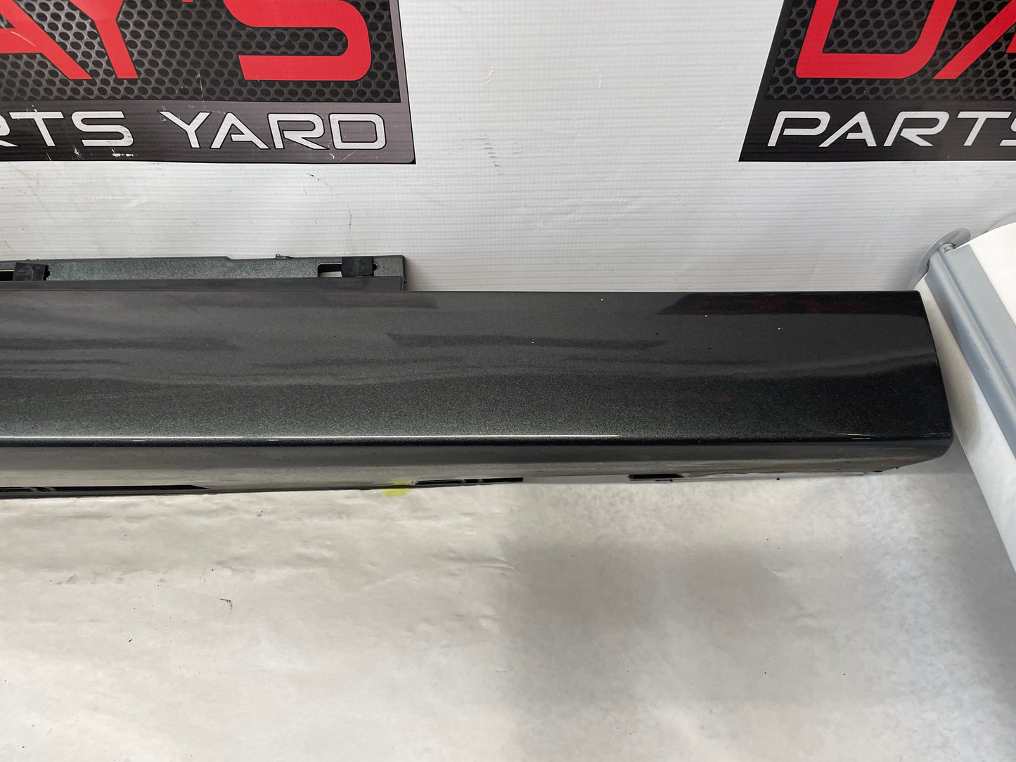 2017 Chevy SS Sedan RH Passenger Rocker Molding Side Skirt Panel Trim OEM