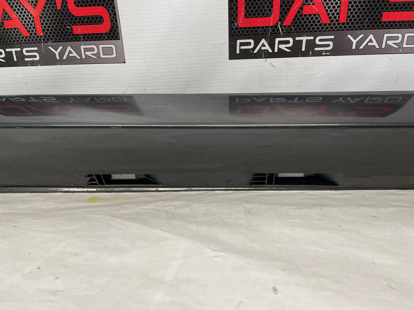 2017 Chevy SS Sedan RH Passenger Rocker Molding Side Skirt Panel Trim OEM
