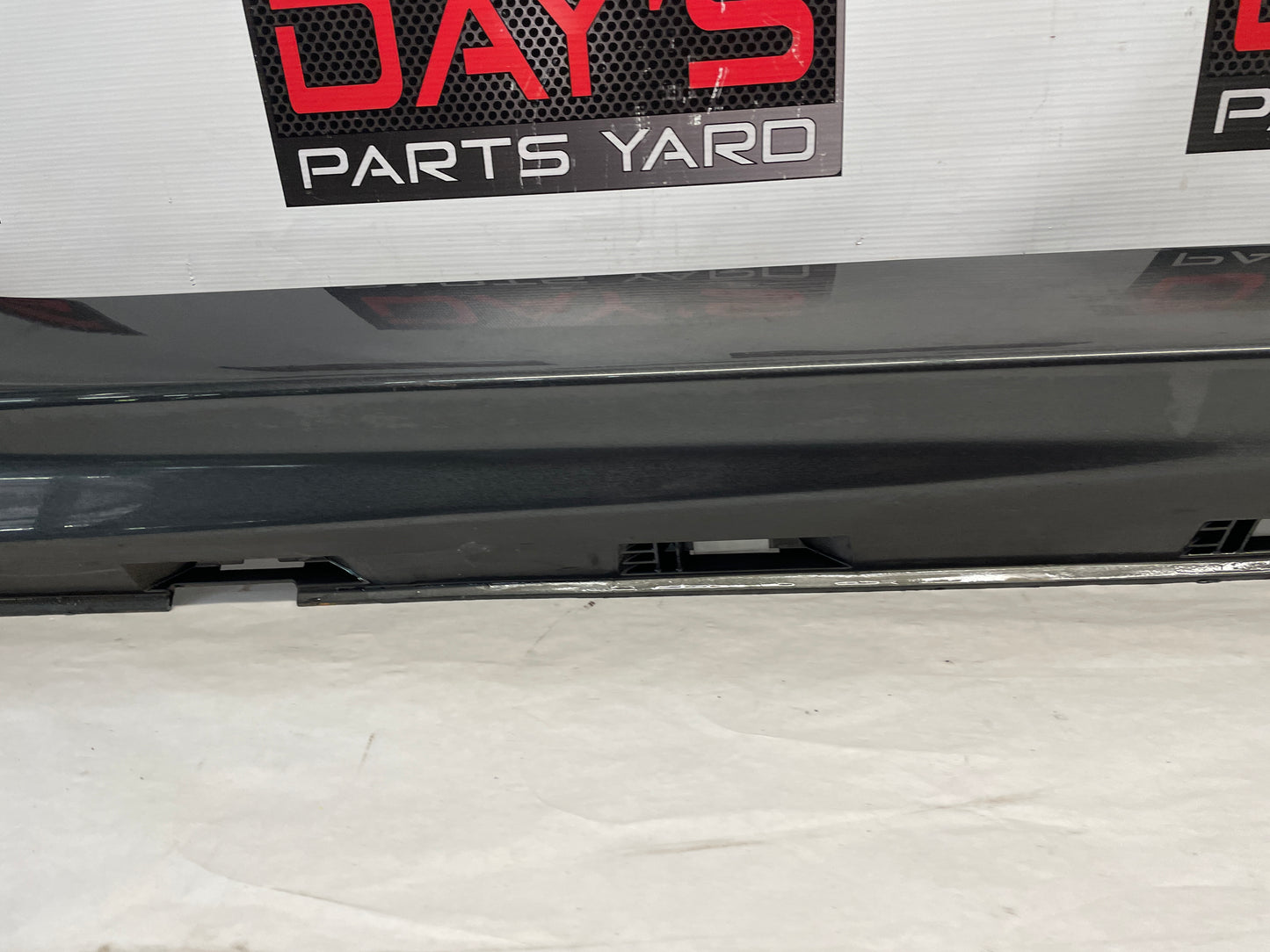 2017 Chevy SS Sedan RH Passenger Rocker Molding Side Skirt Panel Trim OEM