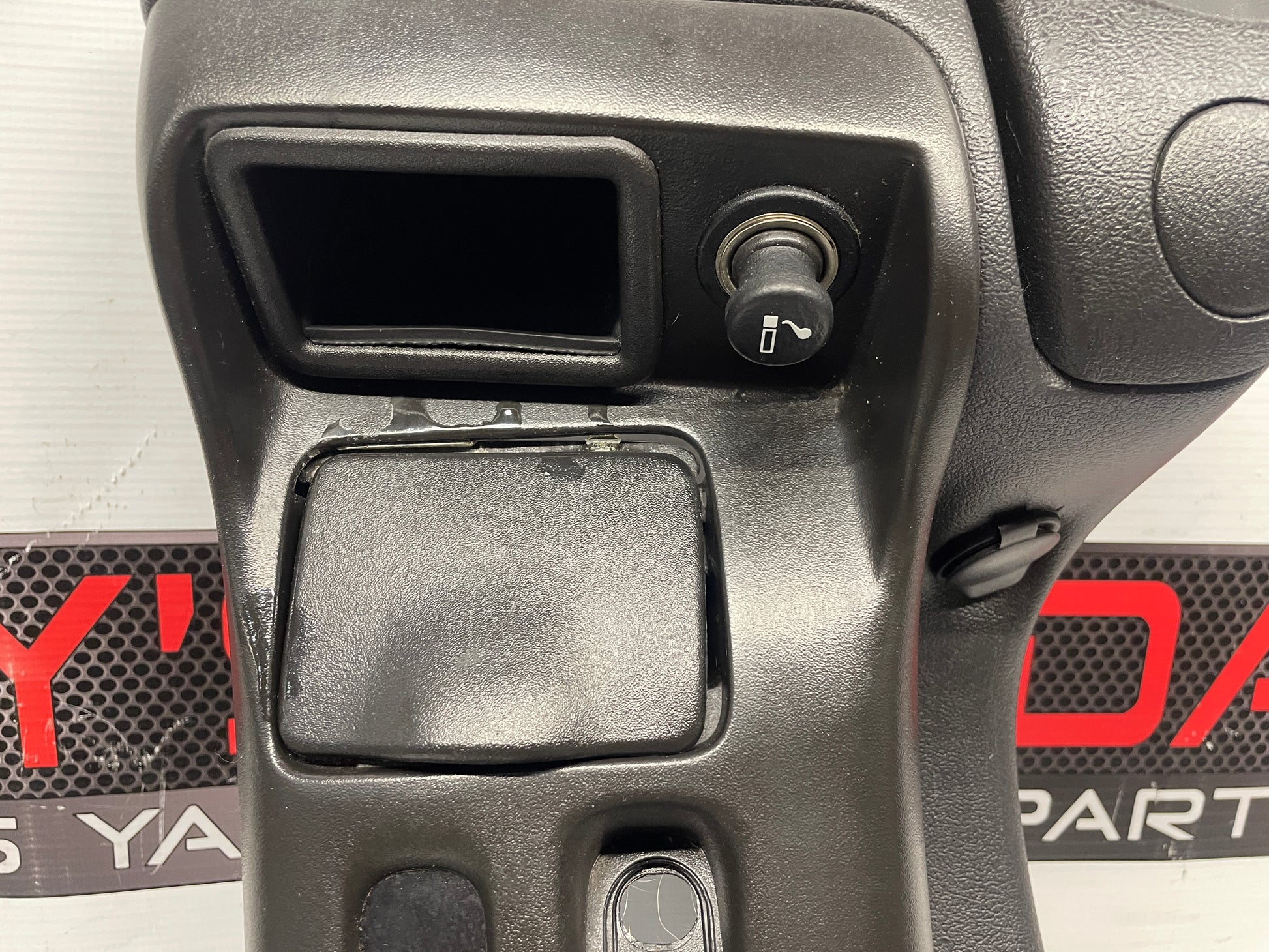 2002 Chevy Camaro Z28 Complete Center Console Arm Rest Assembly Black Ebony OEM - Day's Parts Yard