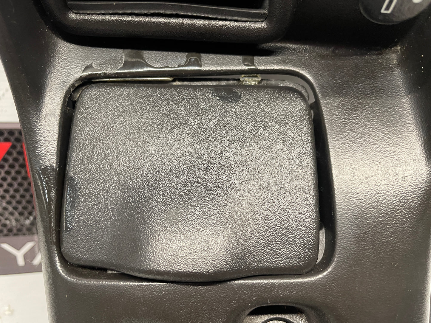 2002 Chevy Camaro Z28 Complete Center Console Arm Rest Assembly Black Ebony OEM - Day's Parts Yard