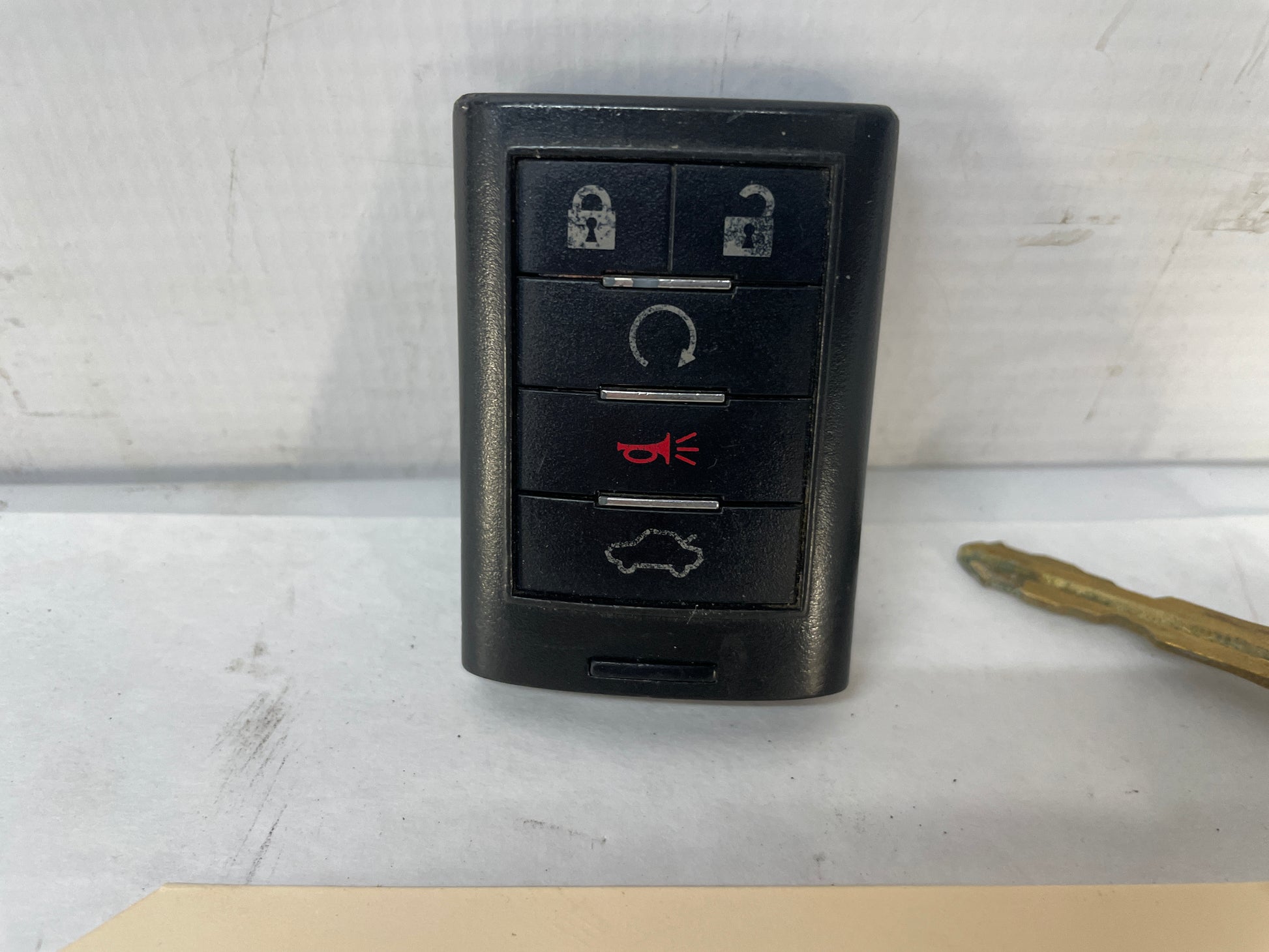 2009 Cadillac CTS-V Sedan Key Fob Transmitter OEM - Day's Parts Yard