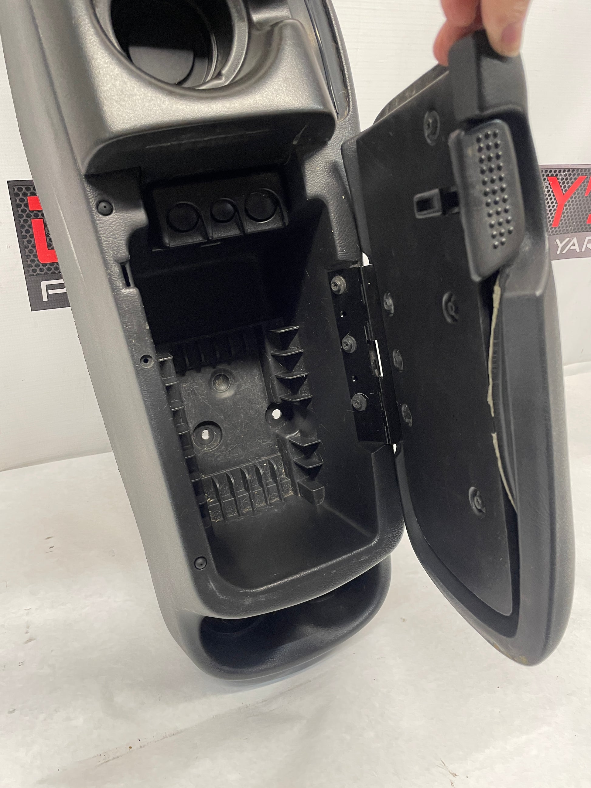 2002 Chevy Camaro Z28 Complete Center Console Arm Rest Assembly Black Ebony OEM - Day's Parts Yard