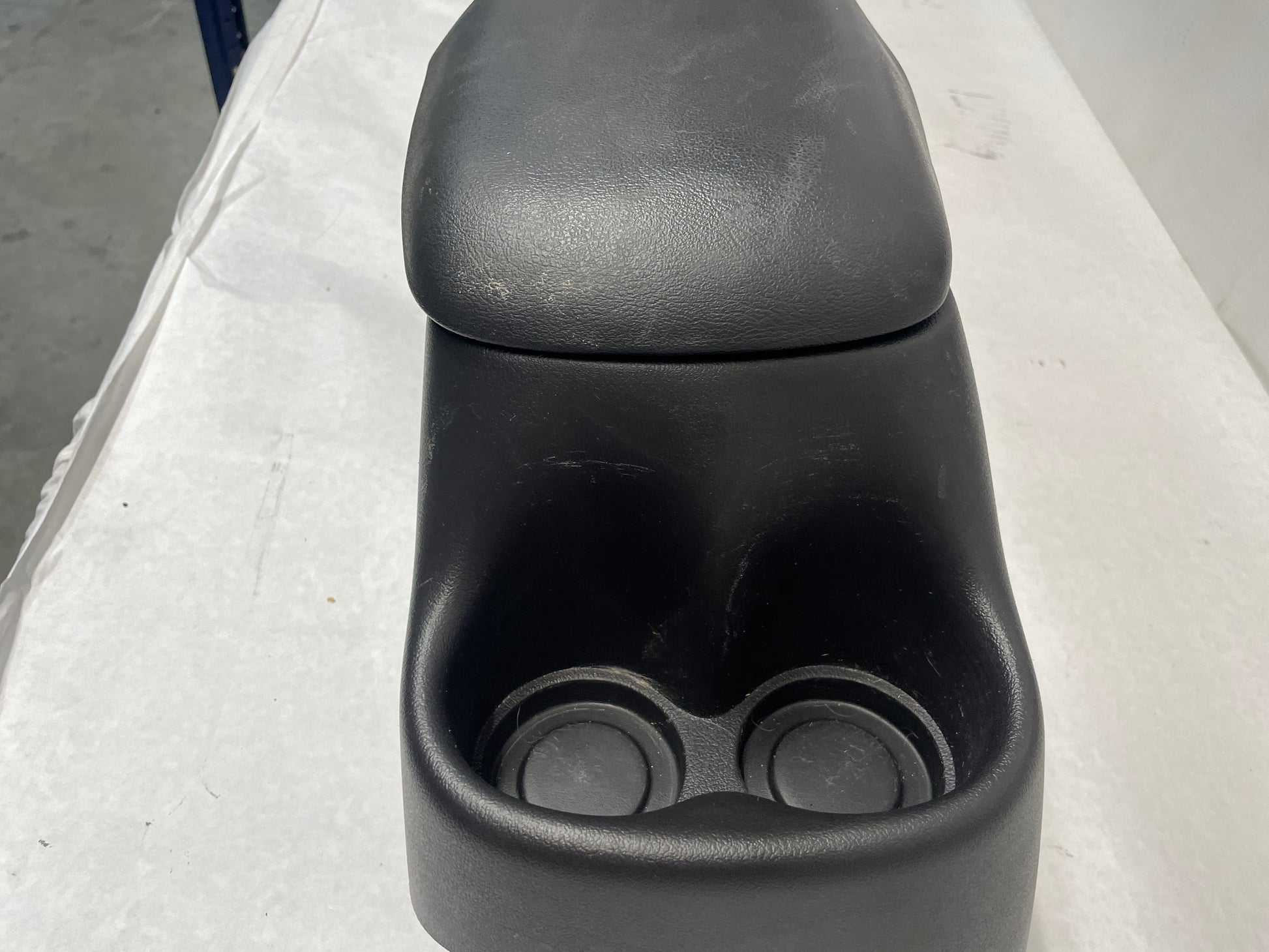 2002 Chevy Camaro Z28 Complete Center Console Arm Rest Assembly Black Ebony OEM - Day's Parts Yard