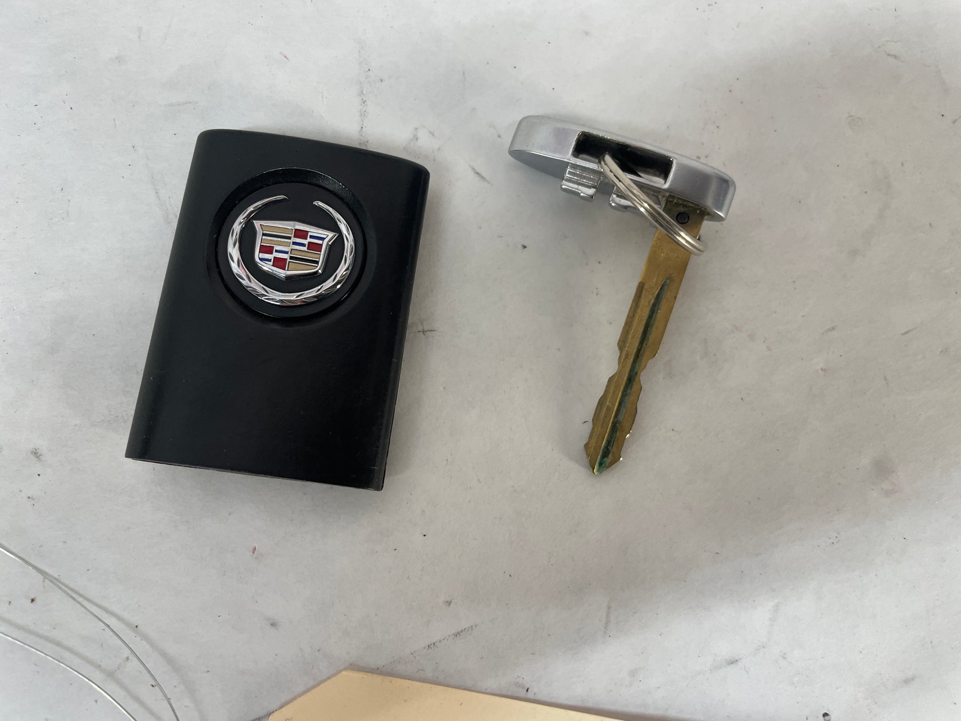 2009 Cadillac CTS-V Sedan Key Fob Transmitter OEM - Day's Parts Yard