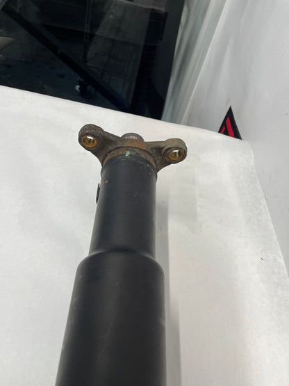 2008 Pontiac G8 GT Automatic Driveshaft Drive Shaft Propeller OEM - Day's Parts Yard