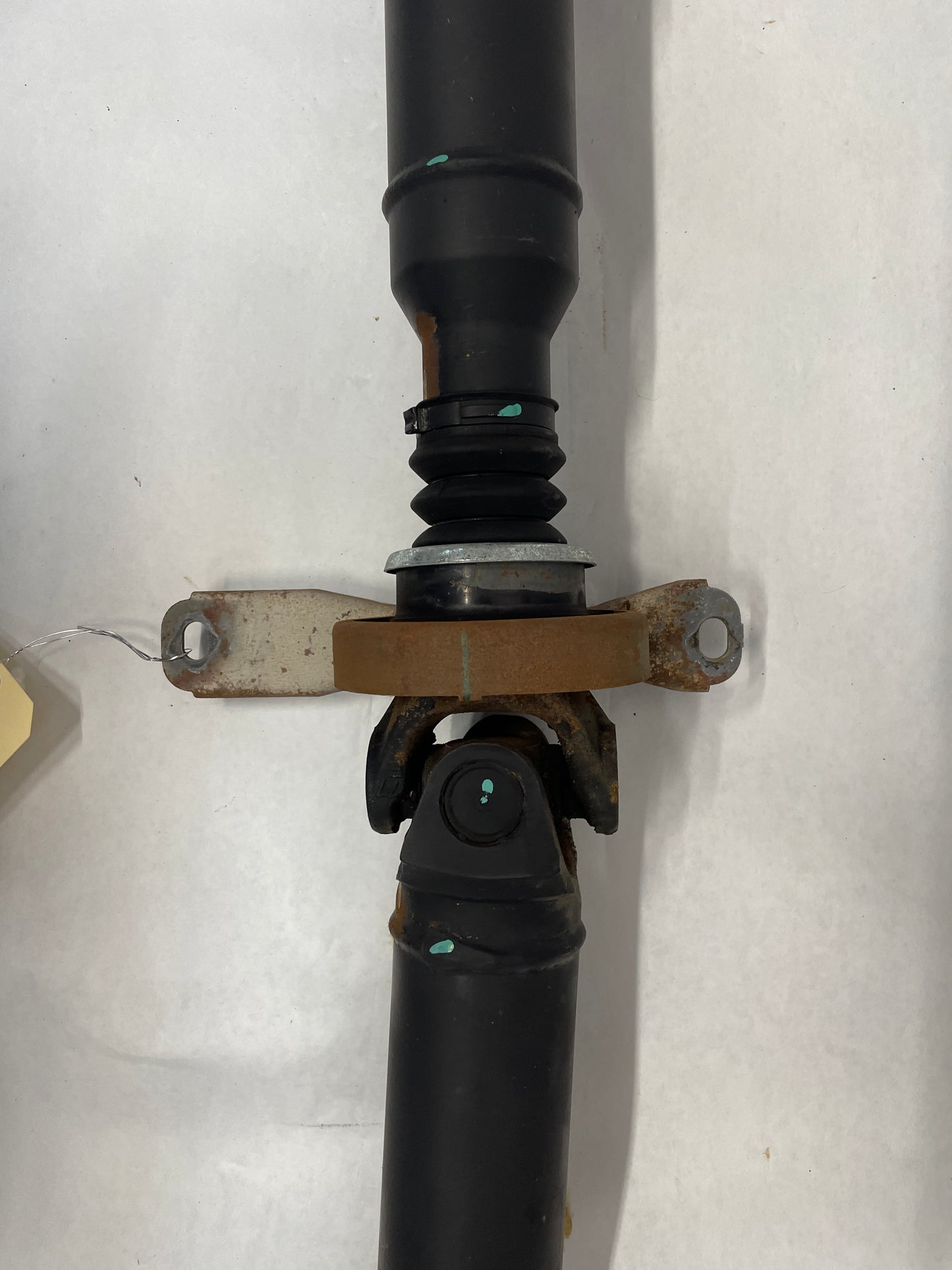 2008 Pontiac G8 GT Automatic Driveshaft Drive Shaft Propeller OEM - Day's Parts Yard
