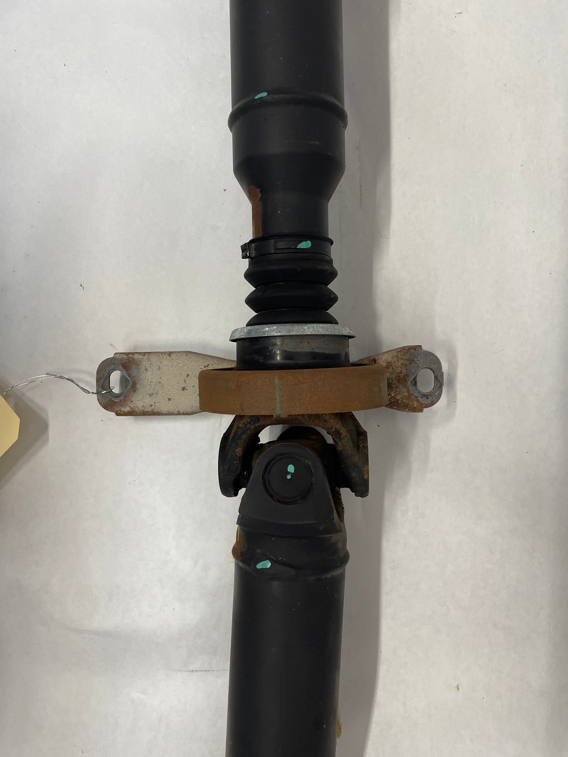 2008 Pontiac G8 GT Automatic Driveshaft Drive Shaft Propeller OEM - Day's Parts Yard