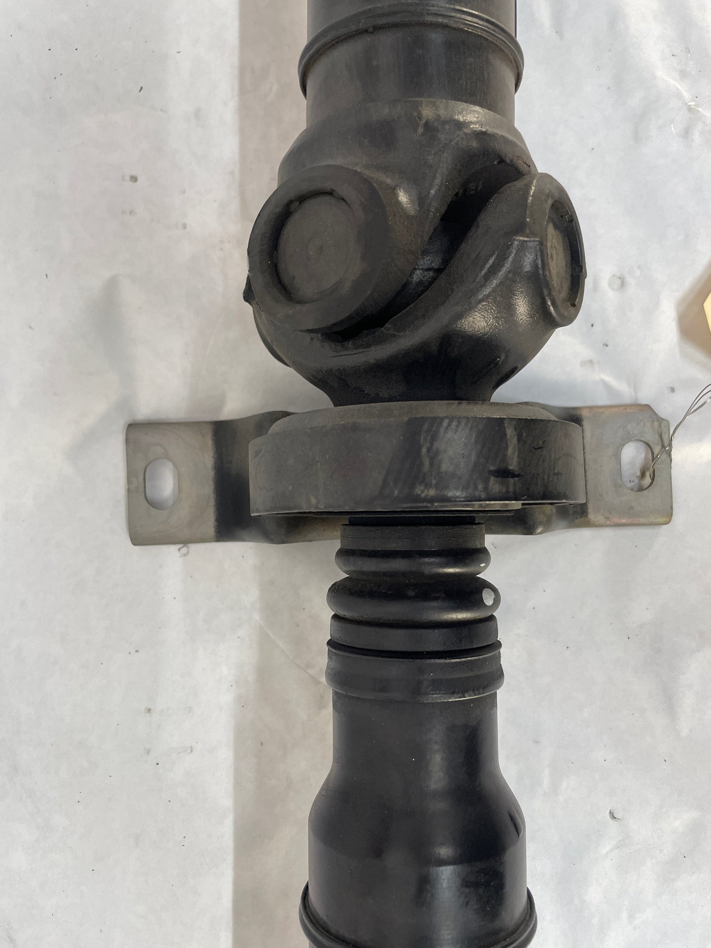 2018 Chevy Camaro ZL1 Driveshaft Drive Shaft Line Propeller Prop OEM