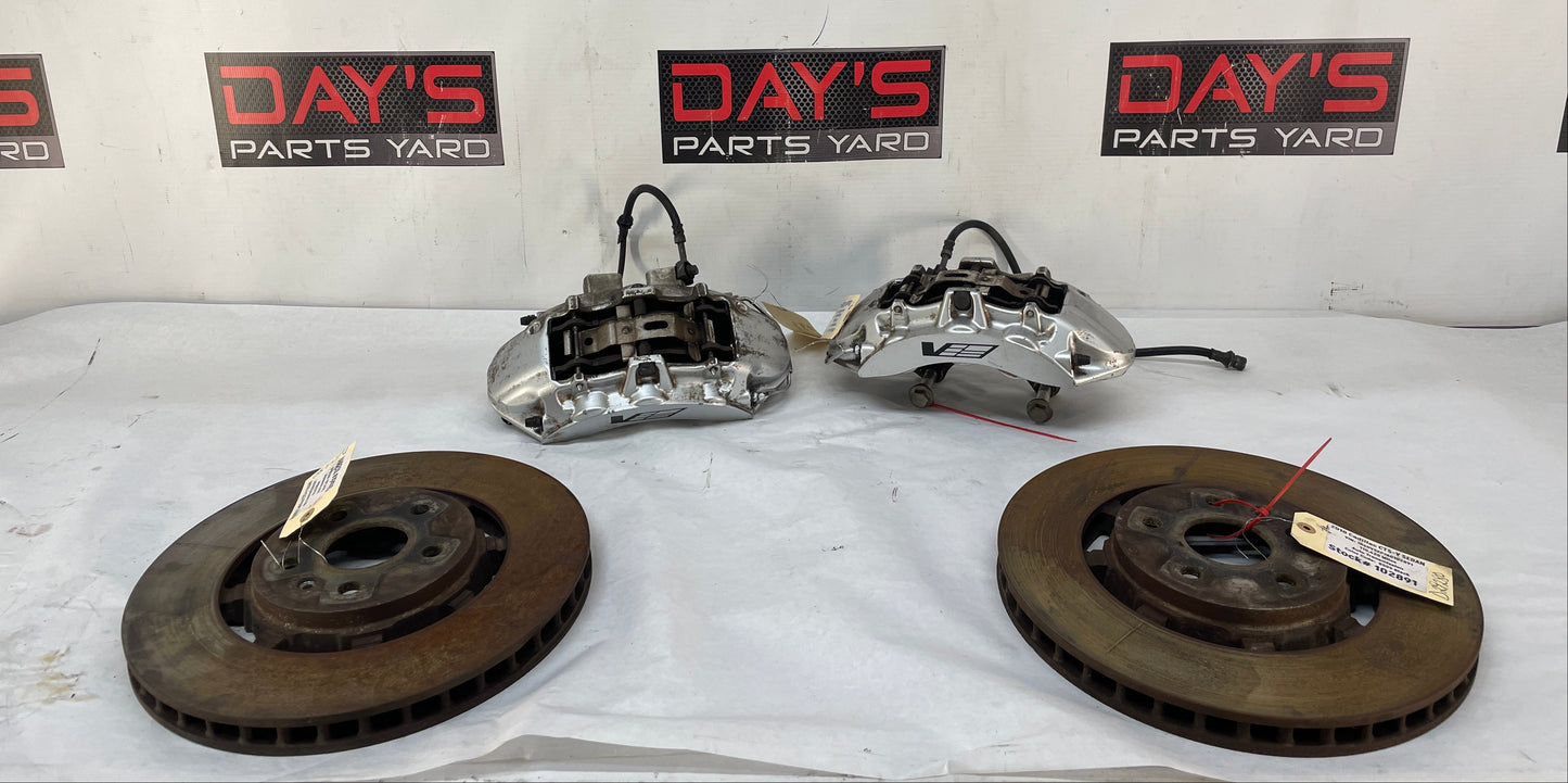 2010 Cadillac CTS-V Sedan Front 6 Piston Brembo Brake Calipers & Rotors OEM