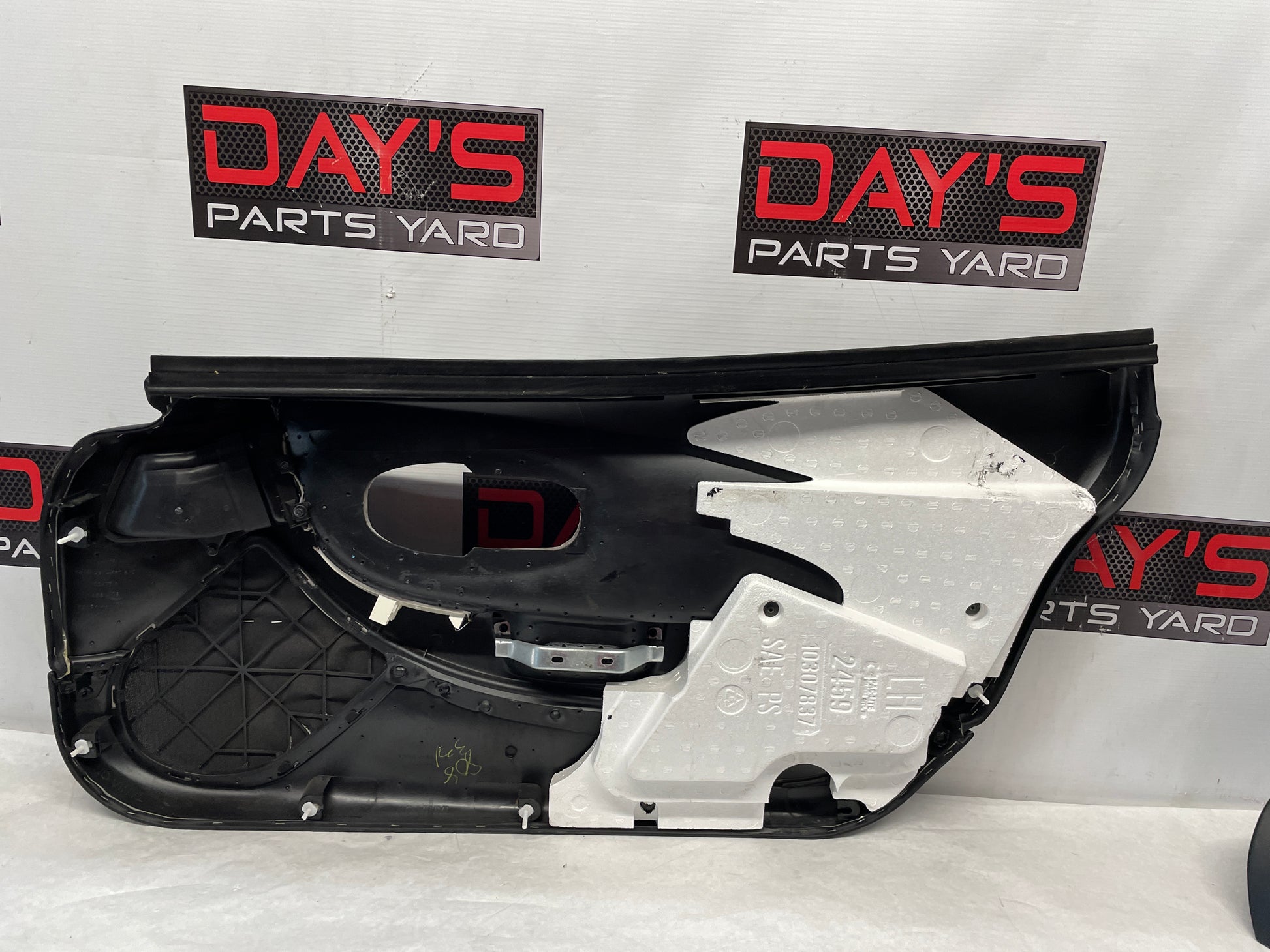 2004 Chevy C5 Corvette LH Driver Interior Door Panel w/ Window Switches OEM - Day's Parts Yard