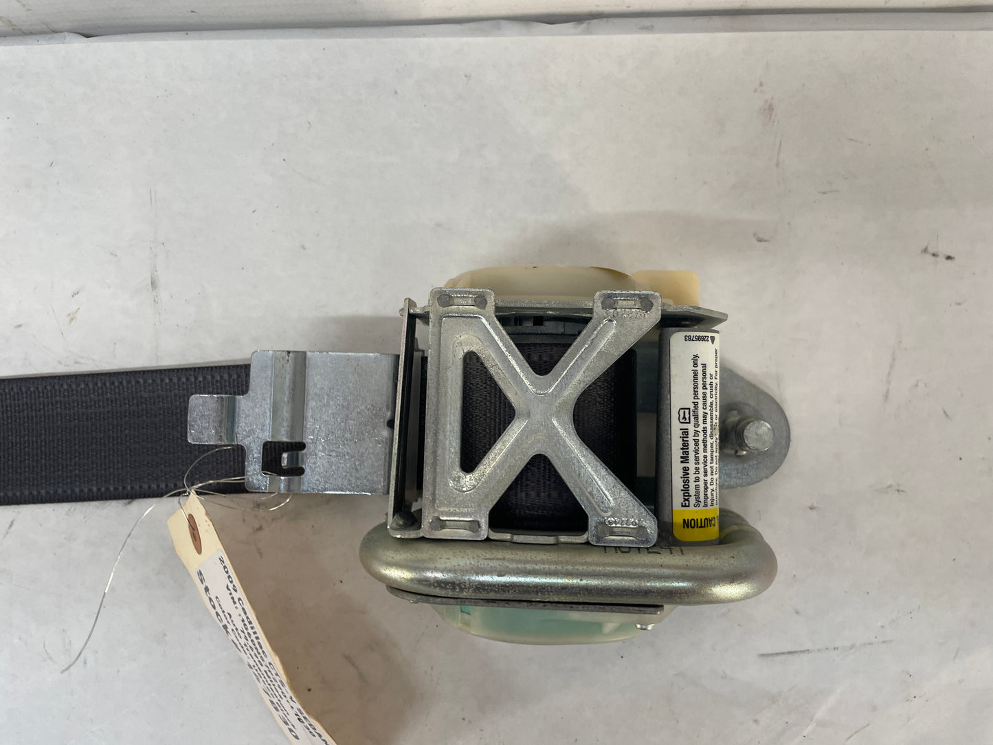 2009 Cadillac CTS-V Sedan RH Passenger Front Seatbelt Seat Belt Retractor OEM - Day's Parts Yard