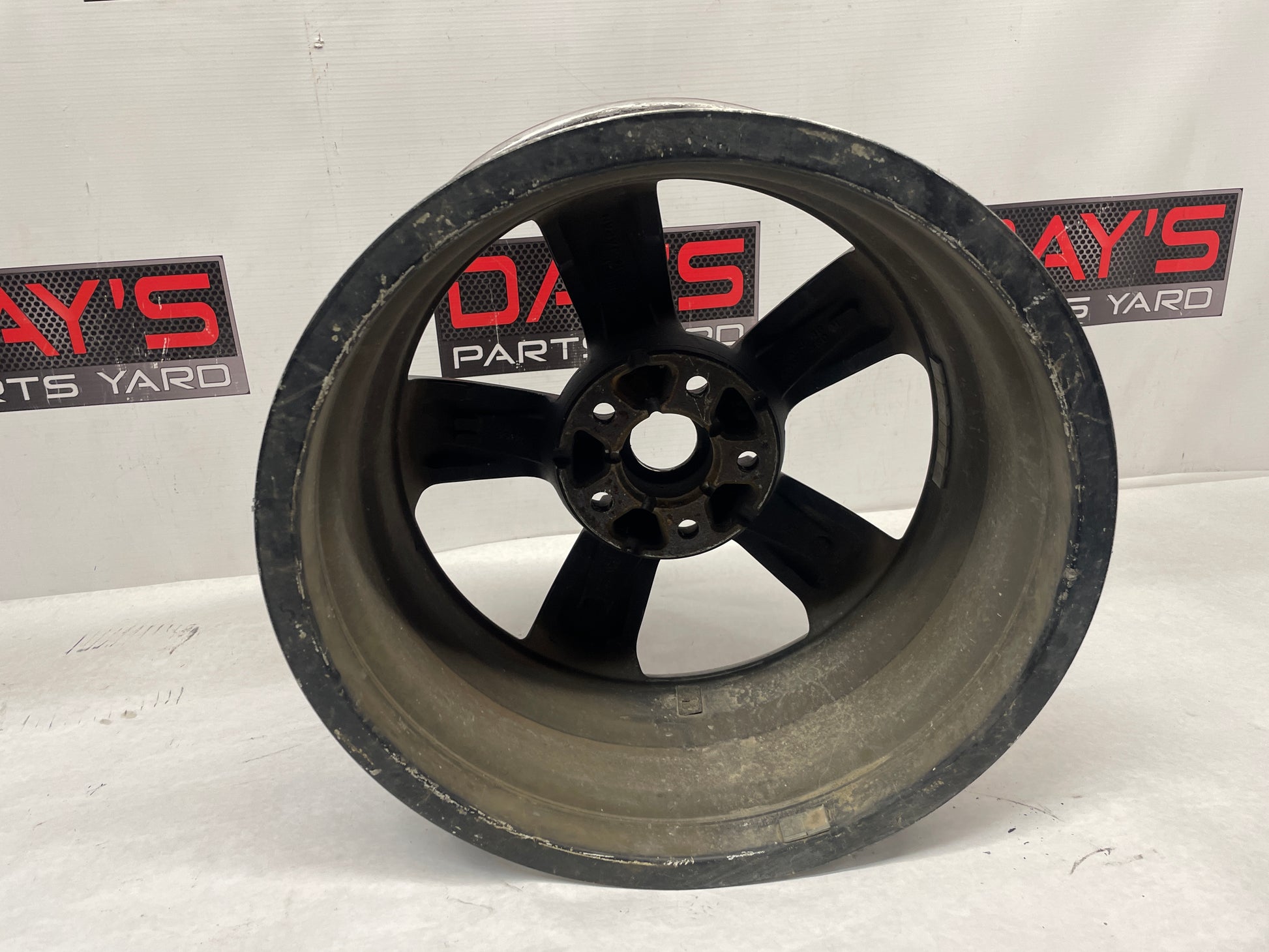 2006 Pontiac GTO Wheel 18X8 OEM - Day's Parts Yard