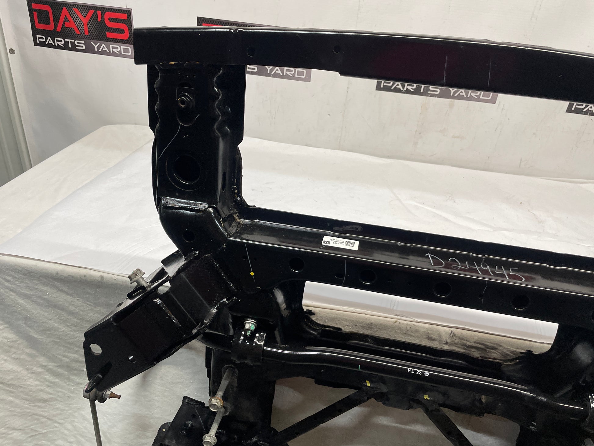 2016 Chevy SS Sedan Front Suspension Sub Frame Engine Cradle K Member OEM - Day's Parts Yard